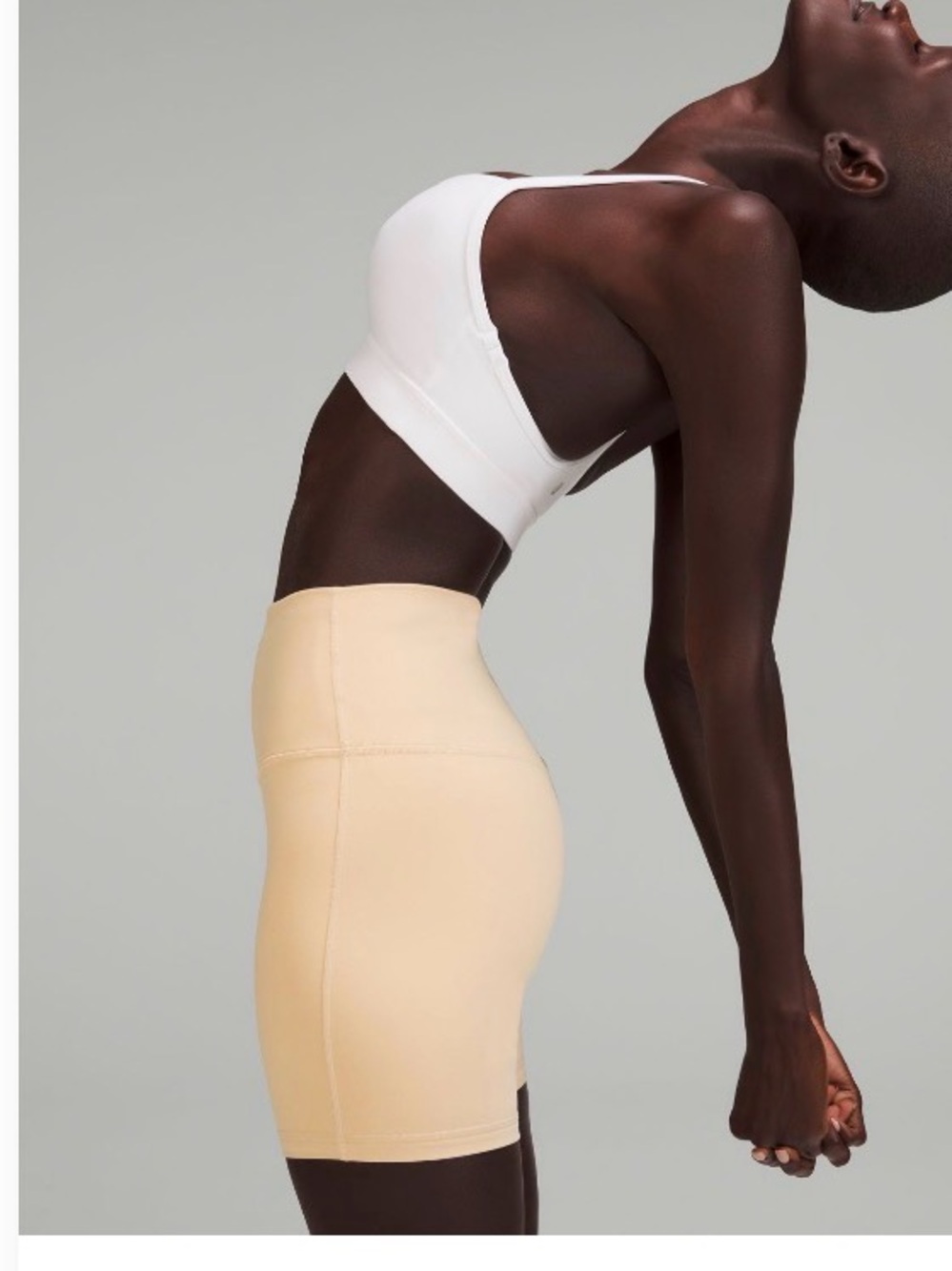 Lululemon High-Rise 6" Short in Prosecco